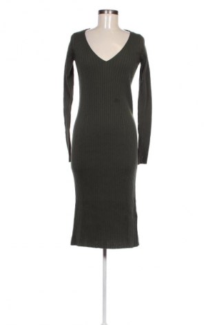 Kleid LeGer By Lena Gercke X About you, Größe M, Farbe Grün, Preis 21,49 €