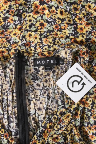 Kleid Motel, Größe XS, Farbe Mehrfarbig, Preis € 18,99