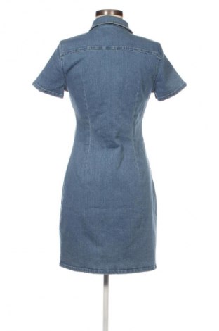 Kleid Noisy May, Größe M, Farbe Blau, Preis € 12,49