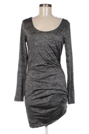 Kleid Samsoe & Samsoe, Größe L, Farbe Grau, Preis 14,99 €