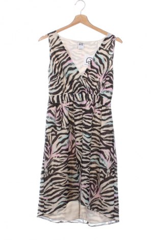 Kleid Vero Moda, Größe M, Farbe Mehrfarbig, Preis 6,49 €