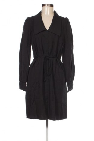 Kleid Y.A.S, Größe M, Farbe Schwarz, Preis € 29,49