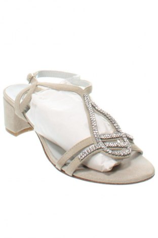 Sandalen, Größe 37, Farbe Ecru, Preis € 29,67