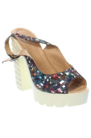 Sandale, Mărime 36, Culoare Multicolor, Preț 39,99 Lei