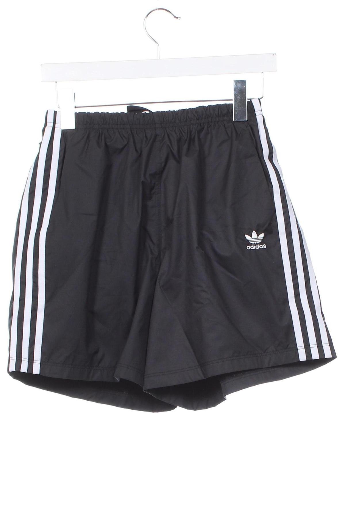 Pantaloni scurți de femei Adidas Originals, Mărime XS, Culoare Negru, Preț 131,99 Lei