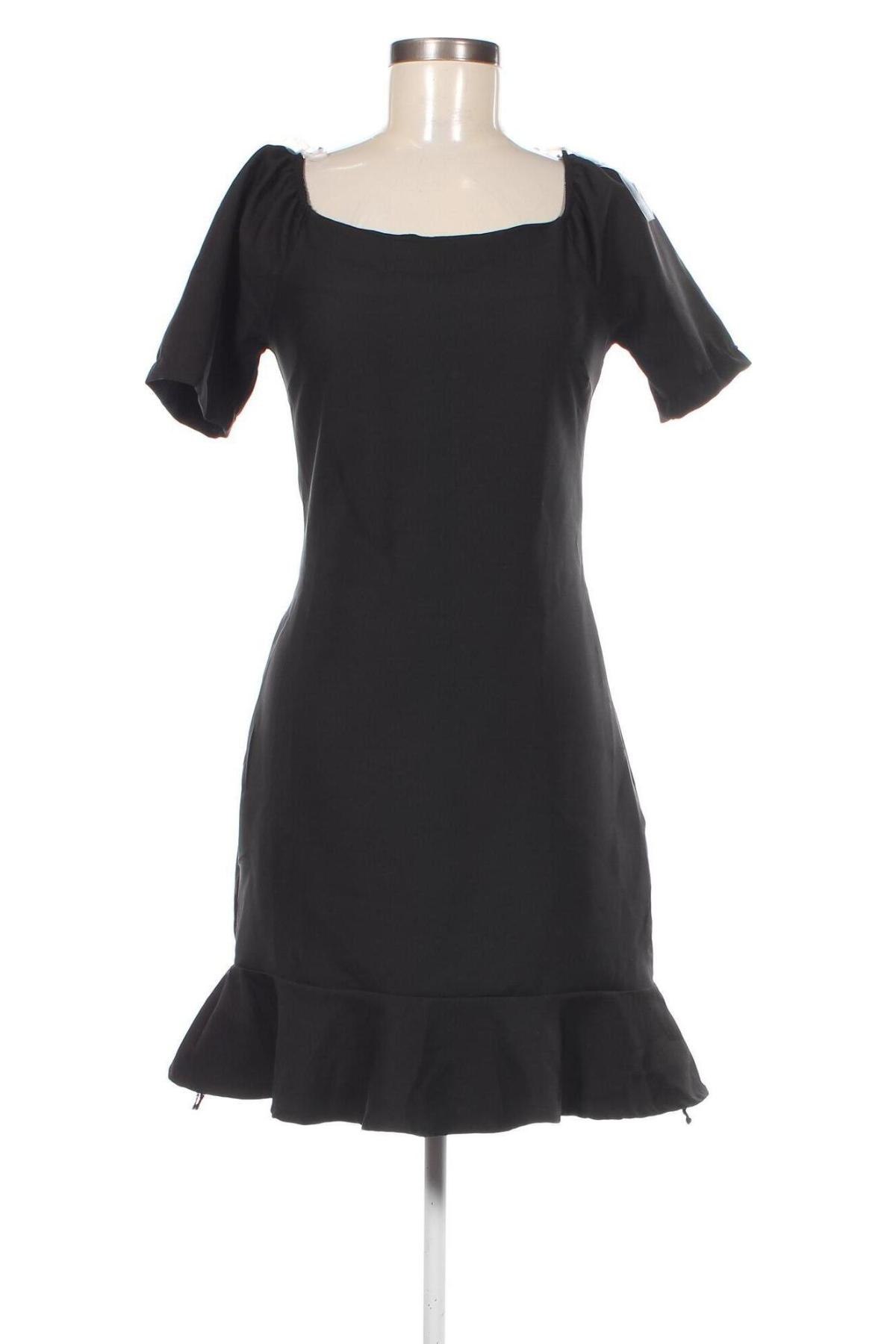 Kleid Trendyol, Größe M, Farbe Schwarz, Preis 15,99 €