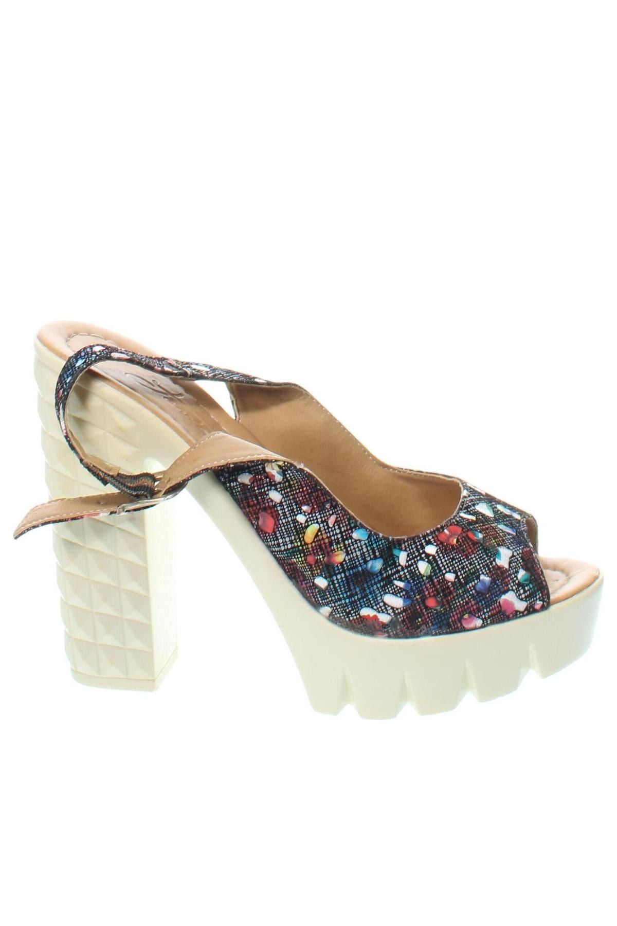 Sandale, Mărime 36, Culoare Multicolor, Preț 39,99 Lei