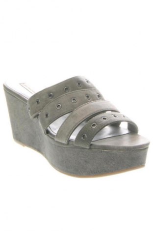 Pantolette Calvin Klein Jeans, Größe 41, Farbe Grün, Preis € 103,99
