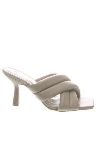 Pantofle H&M, Velikost 37, Barva Zelená, Cena  926,00 Kč