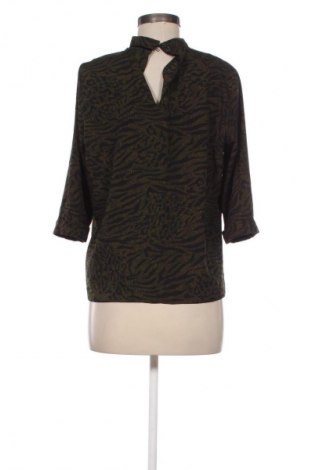 Damen Shirt Aaiko, Größe M, Farbe Mehrfarbig, Preis 20,97 €