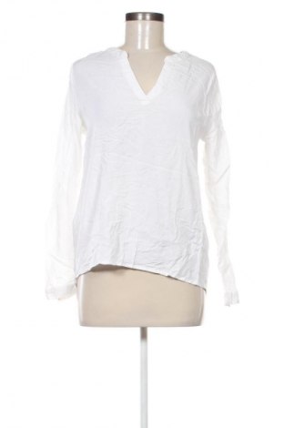 Damen Shirt Amisu, Größe XS, Farbe Weiß, Preis 13,99 €