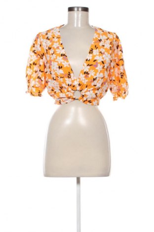 Damen Shirt Bershka, Größe M, Farbe Mehrfarbig, Preis 9,72 €
