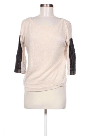Damen Shirt Bershka, Größe S, Farbe Beige, Preis 9,72 €
