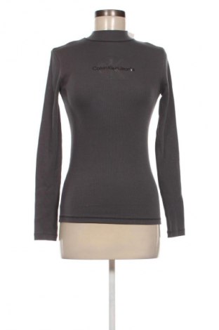 Bluzka damska Calvin Klein Jeans, Rozmiar S, Kolor Szary, Cena 233,99 zł