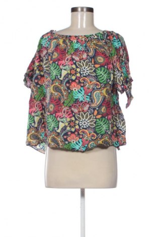 Damen Shirt Cherry, Größe M, Farbe Mehrfarbig, Preis 10,00 €