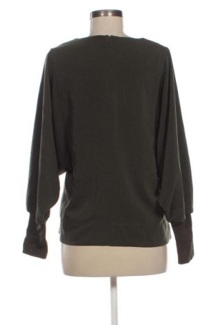 Damen Shirt In Wear, Größe M, Farbe Grün, Preis € 33,99
