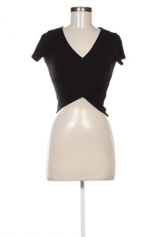 Dámská halenka Stradivarius, Velikost XS, Barva Černá, Cena  247,00 Kč