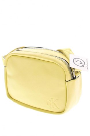 Damska torebka Calvin Klein Jeans, Kolor Żółty, Cena 191,99 zł