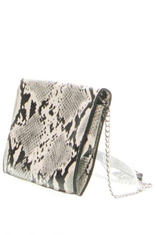 Damentasche Pull&Bear, Farbe Mehrfarbig, Preis € 9,72