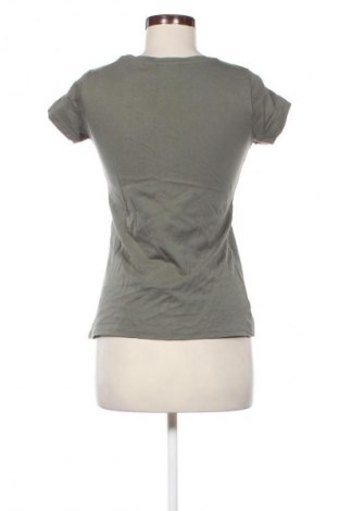 Tricou de femei Beloved, Mărime M, Culoare Verde, Preț 45,00 Lei