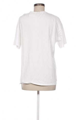 Γυναικείο t-shirt Bershka, Μέγεθος XS, Χρώμα Λευκό, Τιμή 11,66 €