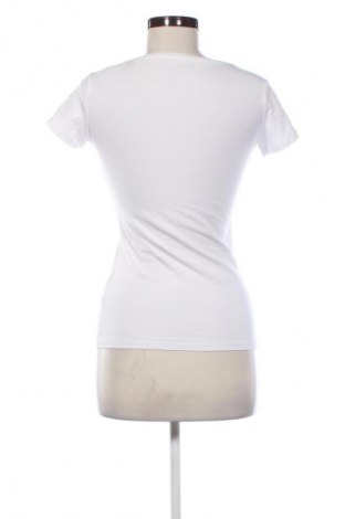 Дамска тениска Guess, Размер XS, Цвят Бял, Цена 32,00 лв.