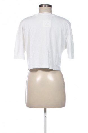 Damen T-Shirt Stradivarius, Größe M, Farbe Weiß, Preis 8,70 €