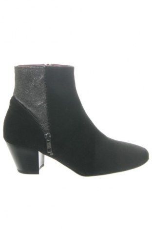 Damskie botki Unbranded, Rozmiar 40, Kolor Czarny, Cena 284,99 zł