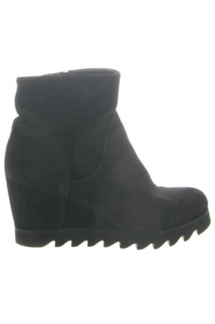 Botine de damă Unbranded, Mărime 41, Culoare Negru, Preț 133,99 Lei