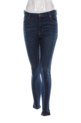 Dámske džínsy  Bershka, Veľkosť M, Farba Modrá, Cena  16,95 €