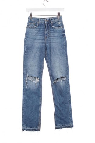 Dámske džínsy  Bershka, Veľkosť XS, Farba Modrá, Cena  14,95 €