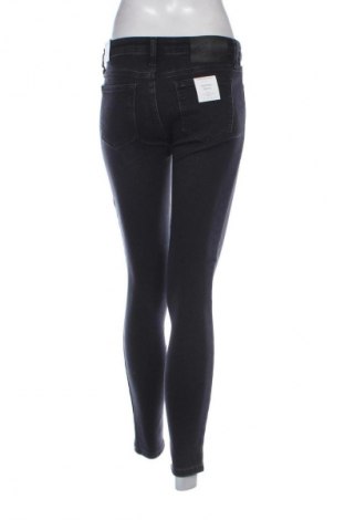 Дамски дънки Calvin Klein Jeans, Размер S, Цвят Черен, Цена 169,99 лв.