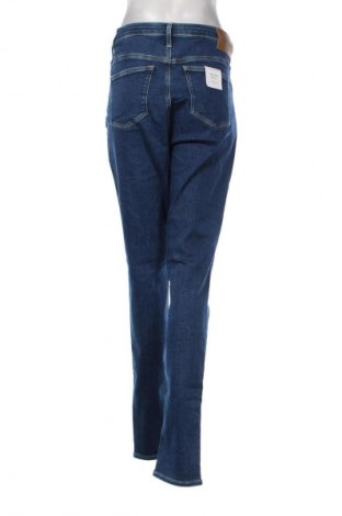 Blugi de femei Calvin Klein Jeans, Mărime XL, Culoare Albastru, Preț 485,00 Lei