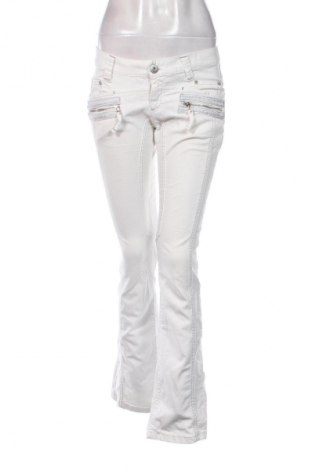 Damen Jeans Cipo & Baxx, Größe M, Farbe Weiß, Preis 20,97 €