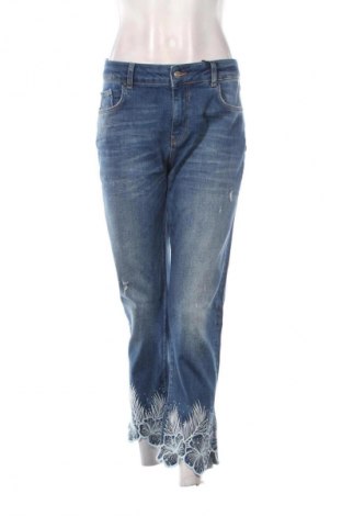 Дамски дънки Desigual, Размер XL, Цвят Син, Цена 174,99 лв.