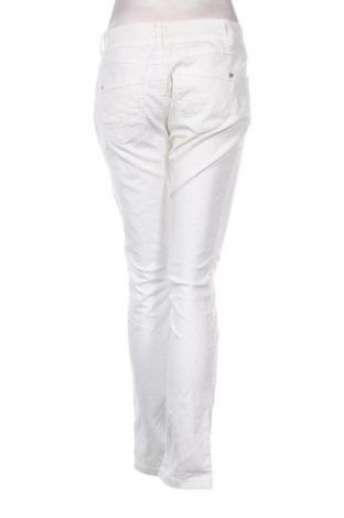 Γυναικείο Τζίν Edc By Esprit, Μέγεθος M, Χρώμα Λευκό, Τιμή 20,92 €