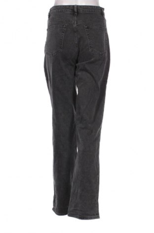 Damskie jeansy H&M Divided, Rozmiar S, Kolor Szary, Cena 66,67 zł