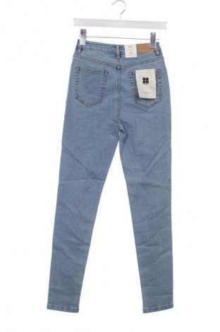 Damskie jeansy Insight, Rozmiar S, Kolor Niebieski, Cena 150,99 zł