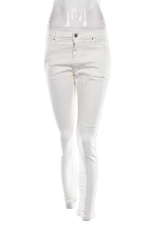 Blugi de femei P&Co, Mărime M, Culoare Alb, Preț 141,99 Lei