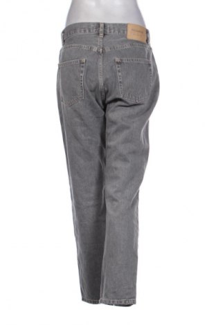 Blugi de femei Pull&Bear, Mărime M, Culoare Gri, Preț 121,00 Lei