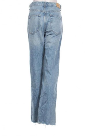 Γυναικείο Τζίν Pull&Bear, Μέγεθος M, Χρώμα Μπλέ, Τιμή 18,99 €