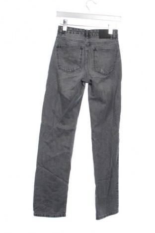 Blugi de femei Pull&Bear, Mărime XXS, Culoare Gri, Preț 100,99 Lei
