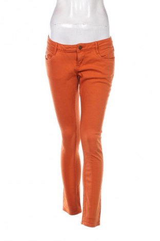 Damskie jeansy Retro Jeans, Rozmiar M, Kolor Pomarańczowy, Cena 94,25 zł
