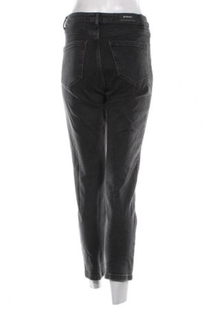 Női farmernadrág Stradivarius, Méret S, Szín Fekete, Ár 7 879 Ft
