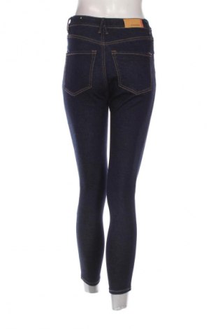 Damskie jeansy Stradivarius, Rozmiar S, Kolor Niebieski, Cena 67,00 zł