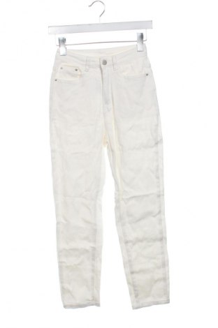 Blugi de femei Unbranded, Mărime XS, Culoare Alb, Preț 100,99 Lei