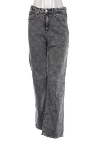 Női farmernadrág Vero Moda, Méret S, Szín Szürke, Ár 20 769 Ft