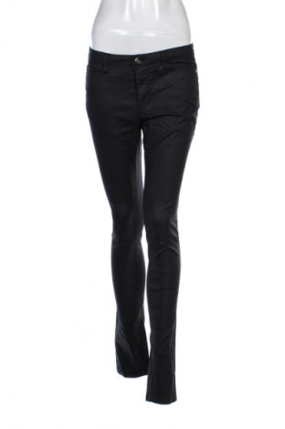Damskie jeansy Vero Moda, Rozmiar M, Kolor Czarny, Cena 111,99 zł
