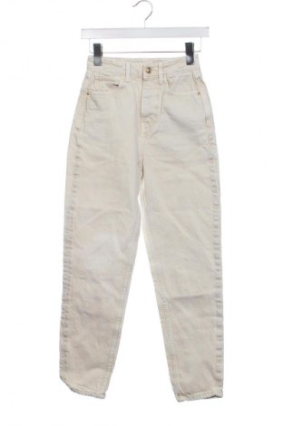 Дамски дънки Zara, Размер XXS, Цвят Бял, Цена 26,98 лв.