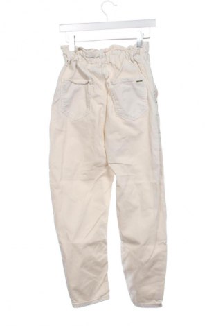 Дамски дънки Zara, Размер XS, Цвят Екрю, Цена 27,00 лв.